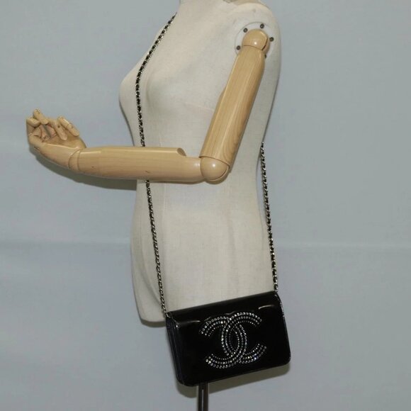 CHANEL Chain Shoulder Bag Enamel Black CC Auth - Picture 14 of 16